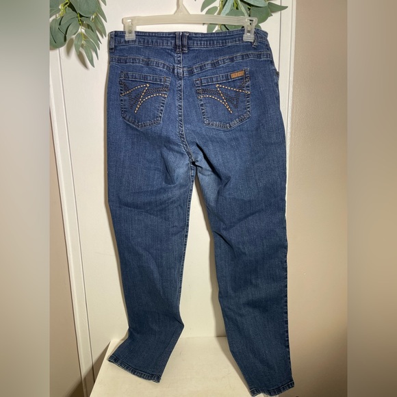 PENDLETON Women’s Medium Wash Mid-rise Straight leg Jean Size 16 - Picture 2 of 6